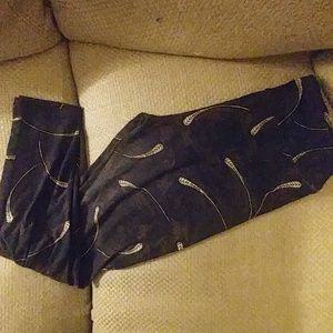 Lularoe OS Black feather leggings